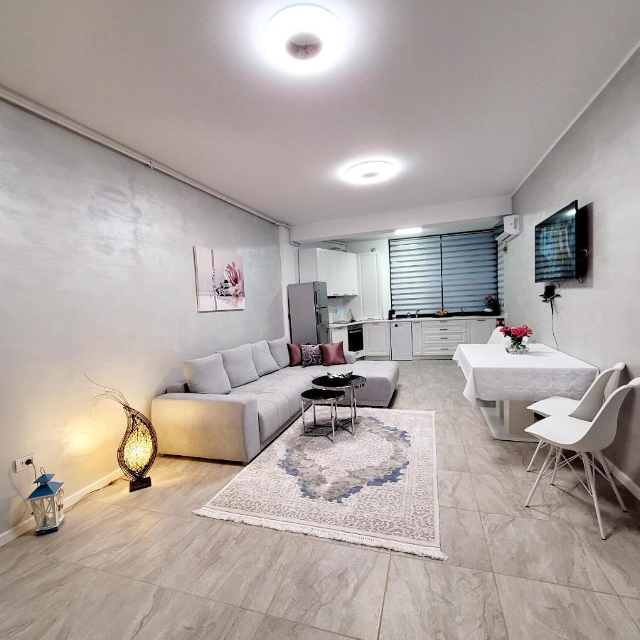 Zen Garden Apartament De Lux Nou Pe Malul Marii Κονστάντζα Εξωτερικό φωτογραφία